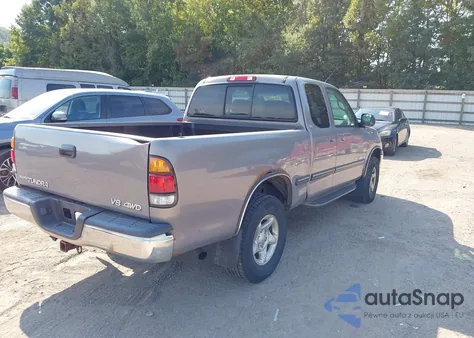 2000 Toyota Tundra Sr5 V8 z USA, uszkodzony, nr VIN 5TBBT4415YS083517